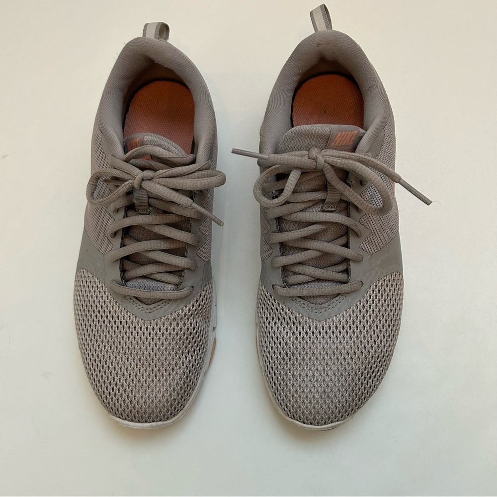 NIKE flex training sneaker